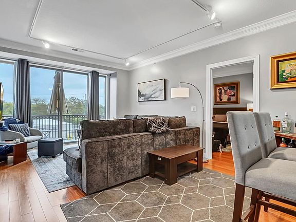 5th image of 925 Ingleside Ave #925