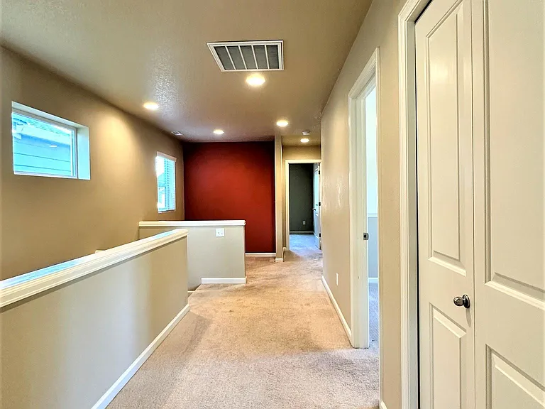 20672 SW Edgemont St — Photo 27