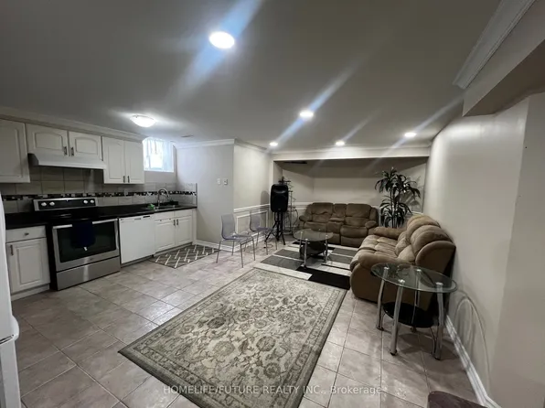 45 Bretton Cir #Basement, Markham, ON L3S 3R1