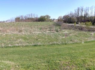 3401 Allie Ln, Clinton, IA 52732