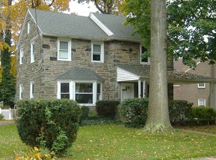 1817 Manor Rd, Havertown, PA 19083