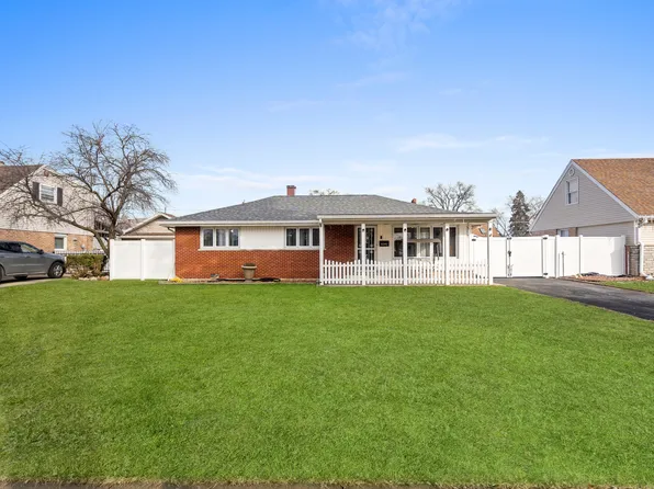 6240 W 83rd Pl, Burbank, IL 60459