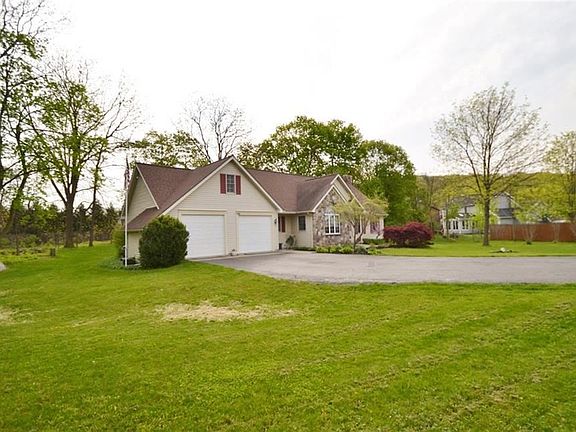 5th image of 135 Dar Lind Ln