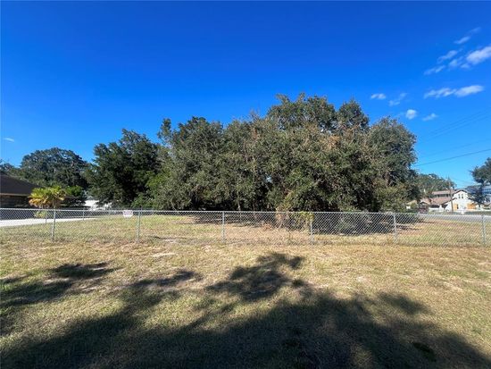 702 Westwood Dr, Brandon, FL 33511