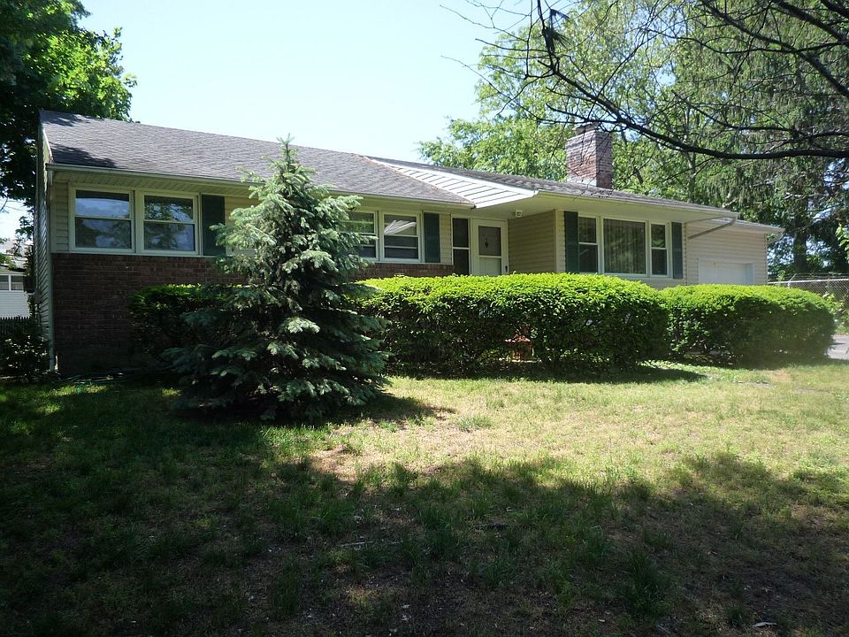 8 Nancy Ct, Glen Cove, NY 11542 Zillow