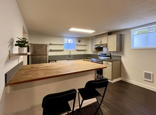 4415 SE Hawthorne Blvd, Portland, OR