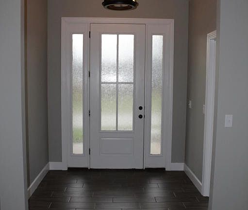 3rd image of 1403 Pleasant Valley Dr