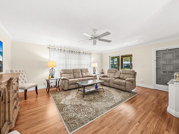 4th image of 175 High Point Terrace E #D