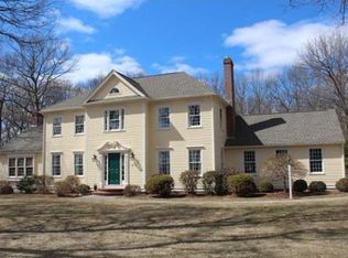 15 Hidden Brick Rd, Hopkinton, MA 01748