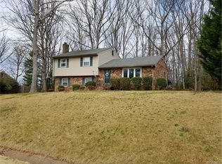 510 Hartford Ln, North Chesterfield, VA 23236