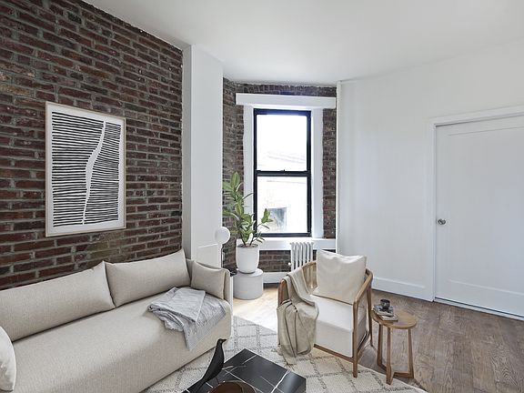 2nd image of 329 E 6th St APT 9