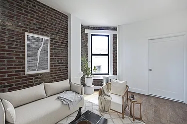 Rented by R New York