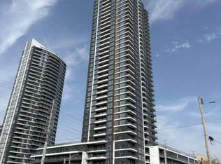 15 Watergarden Dr #422, Mississauga, ON L5R 0G8