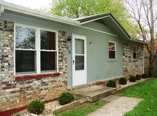 109 Edgewood Dr, Vine Grove, KY 40175