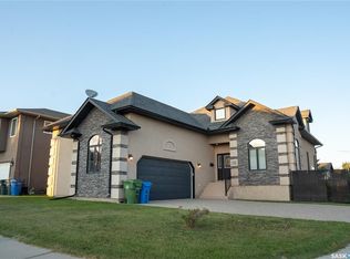 62 Glen Howard WAY, Prince Albert, SK S6X 0A8