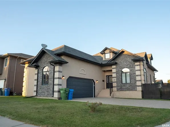 62 Glen Howard WAY, Prince Albert, SK S6X 0A8