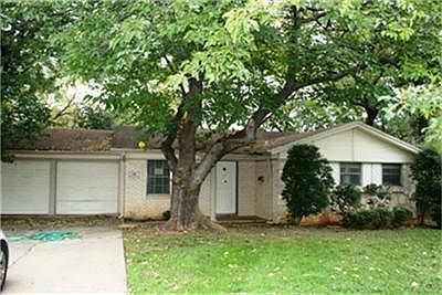 1st image of 108 W Huitt Ln