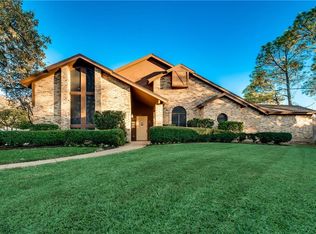 801 Forestcrest Ct, Euless, TX 76039