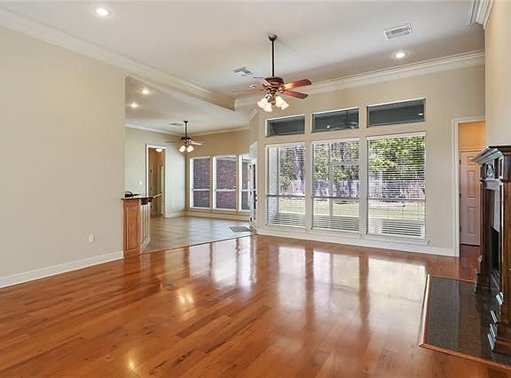4th image of 3049 Hill Ct