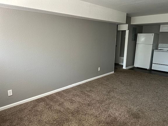2nd image of 1052 Forest Ct APT 3