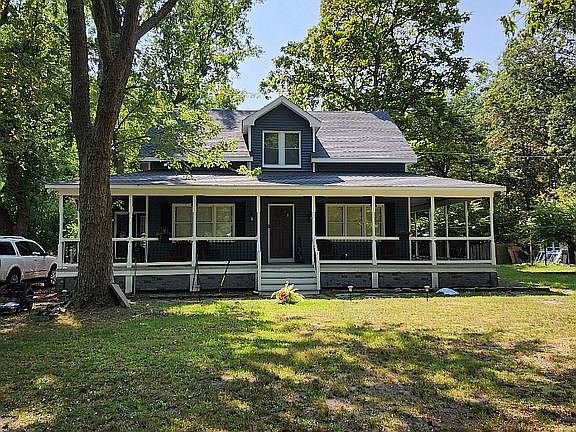 2nd image of 528 Highland Ave