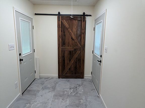 5th image of 1257 White Oak Cir