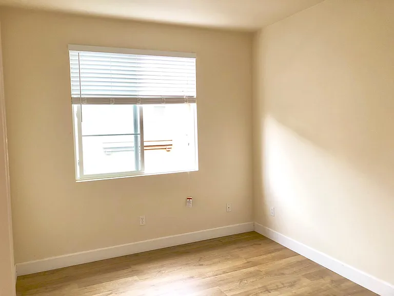 Bedroom 1 Window with new blinds