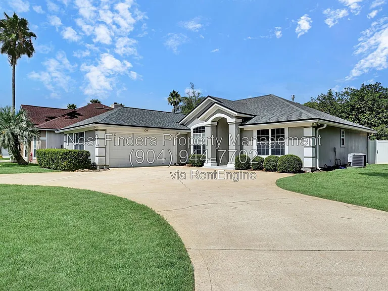 1819 Branch Vine Dr W — Photo 1
