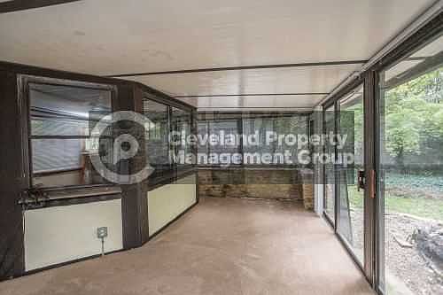 5th image of 534 Greenvale Dr