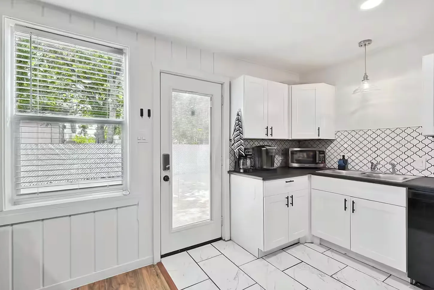 1 bed, $1,955 — Photo 4