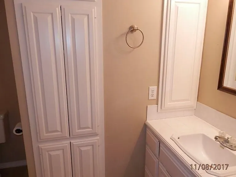 201 W Brookside Dr — Photo 17