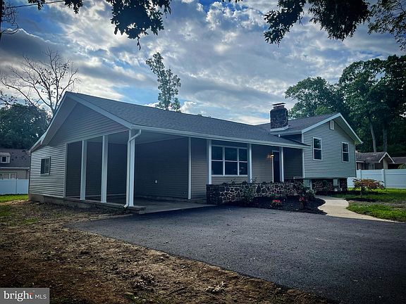 5th image of 1283 Paterson Dr