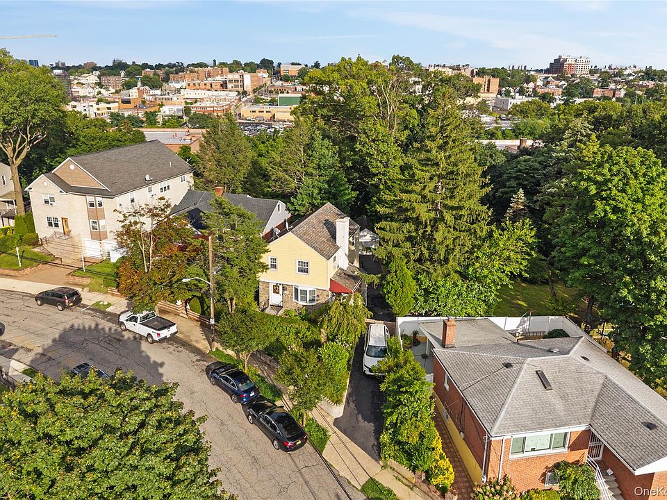 1st image of 134 Hart Avenue