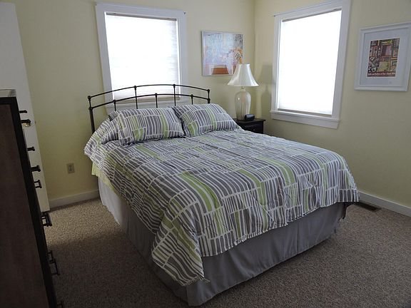 Bedroom with queen-size bed