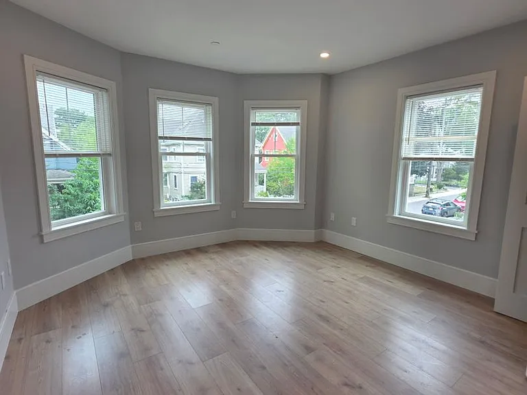 12 Holton St #1 — Photo 12