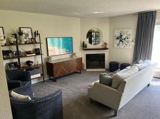 381 Rolling Meadow Dr, Ann Arbor, MI 48103