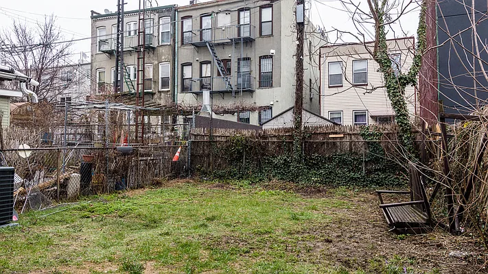 Rented by Nooklyn NYC LLC | media 20