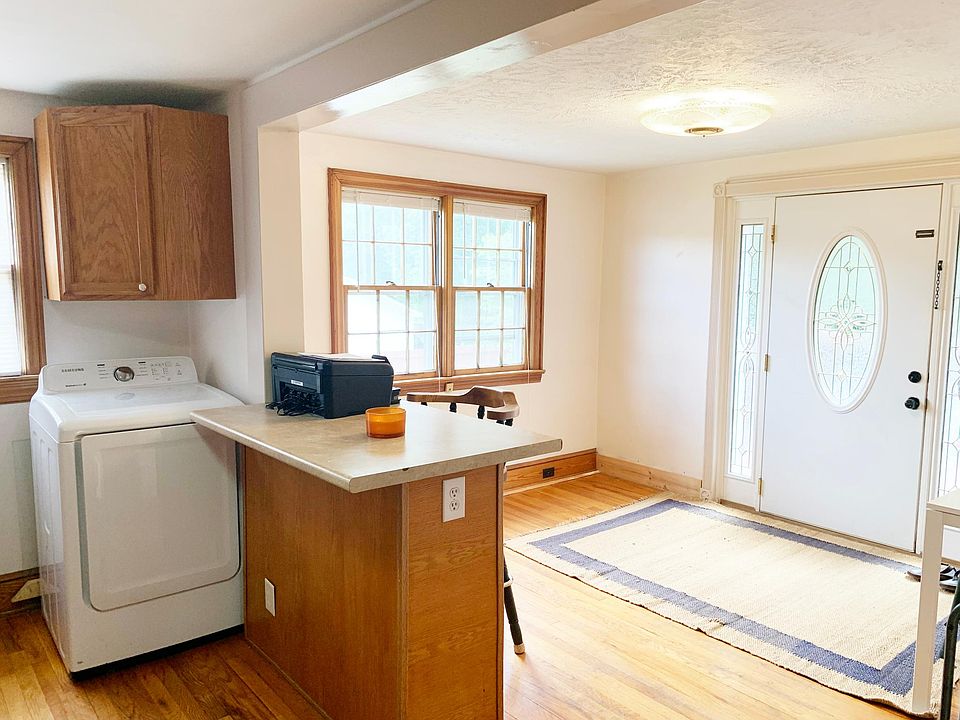 1st image of 118 W 28th St #A