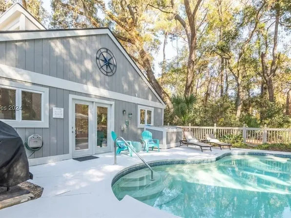 91 Lawton Rd, Hilton Head Island, SC 29928