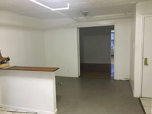 Rented by Metro Prop NY Corp | media 26