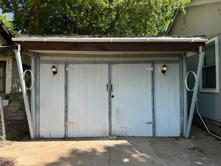 1240 E Walnut St — Photo 41