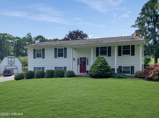 1579 Maybee Hill Rd, Williamsport, PA 17701
