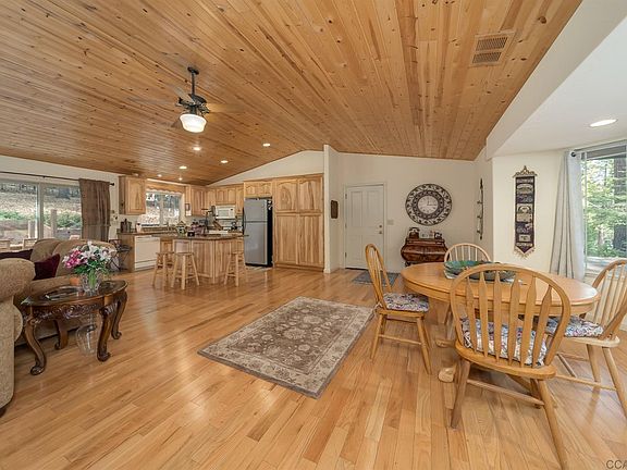 2nd image of 2316 Fairway Dr #253