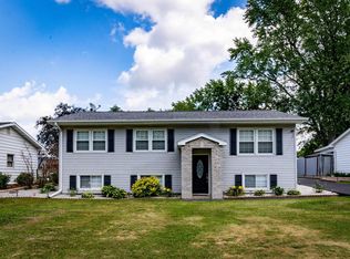 217 Lambeth Rd, Waterloo, IA 50701