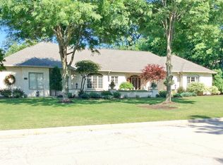 2748 Holly Way, Green Bay, WI 54313