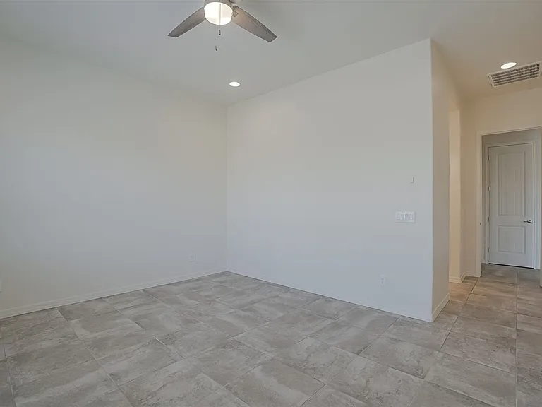 6832 Gables Trl — Photo 11