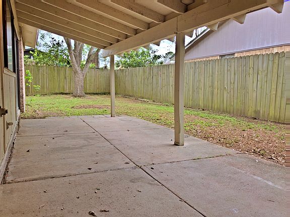 3rd image of 8026 Knightwood Forest Dr