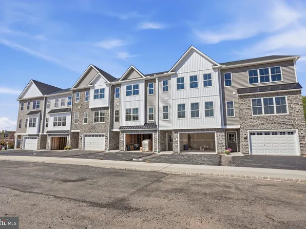 107 Unami Way #4, Sellersville, PA 18960