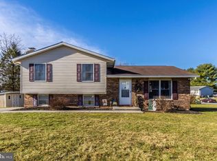 890 Snowfall Way, Westminster, MD 21157