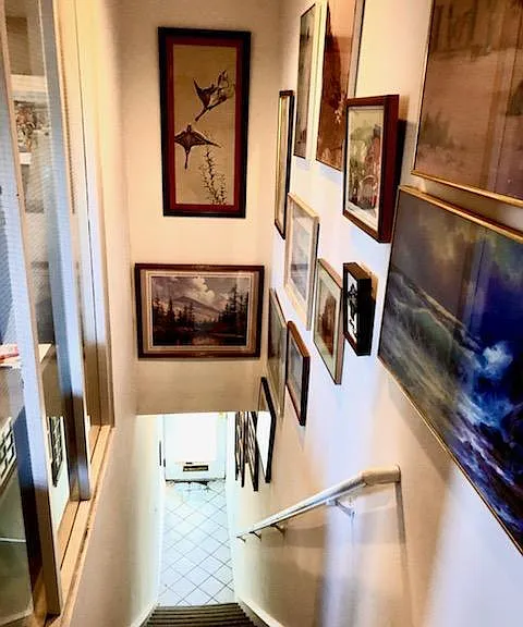 511 Park Dr — Photo 2